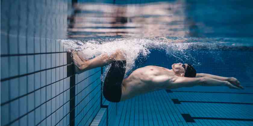 El agua permite realizar ejercicio sin que las articulaciones sufran